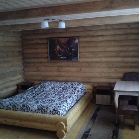 Boykivskiy Dvir Hotel Yasenitsa Zamkova Esterno foto