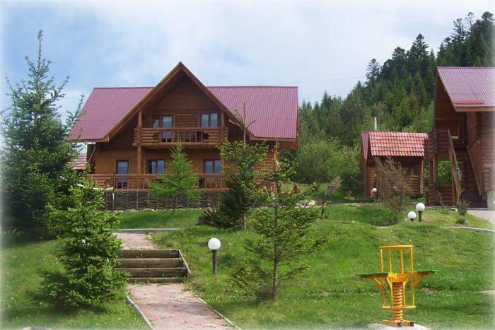Boykivskiy Dvir Hotel Yasenitsa Zamkova Esterno foto