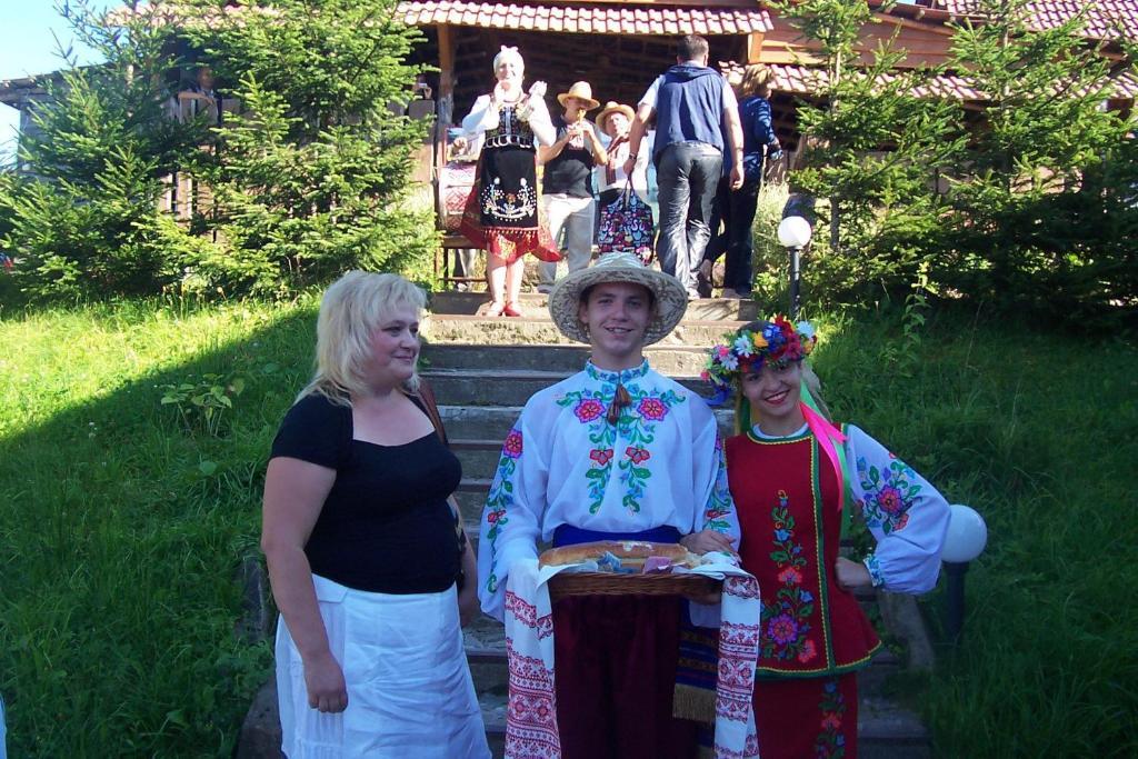 Boykivskiy Dvir Hotel Yasenitsa Zamkova Esterno foto