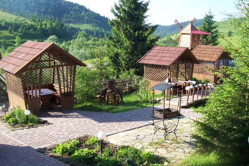 Boykivskiy Dvir Hotel Yasenitsa Zamkova Esterno foto