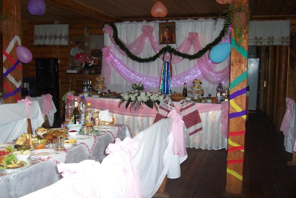 Boykivskiy Dvir Hotel Yasenitsa Zamkova Esterno foto