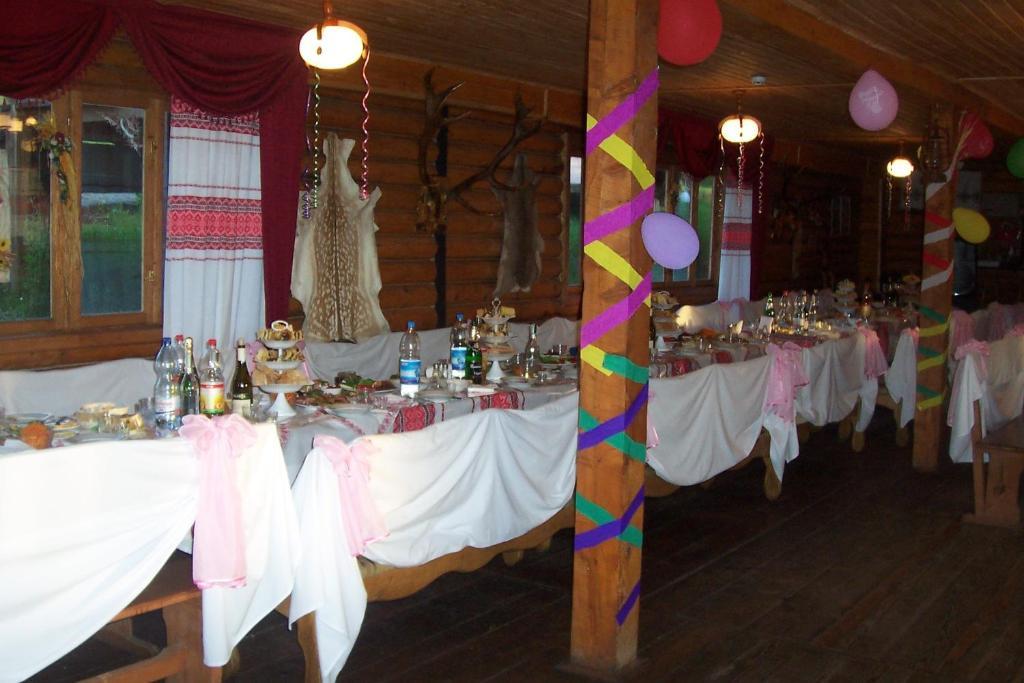 Boykivskiy Dvir Hotel Yasenitsa Zamkova Esterno foto