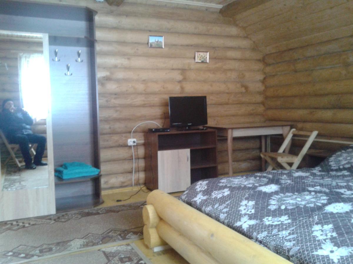 Boykivskiy Dvir Hotel Yasenitsa Zamkova Esterno foto